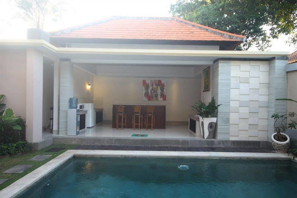 กูบาล วิลลา บาหลี Villa เซมินยัค ภายนอก รูปภาพ